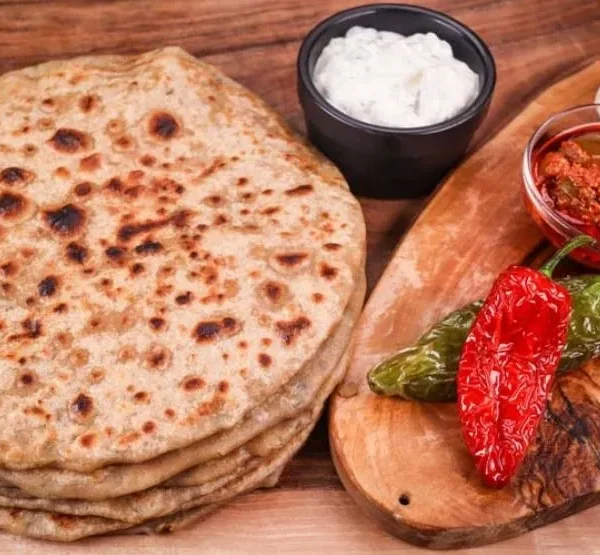 Achari-Aloo-Paratha