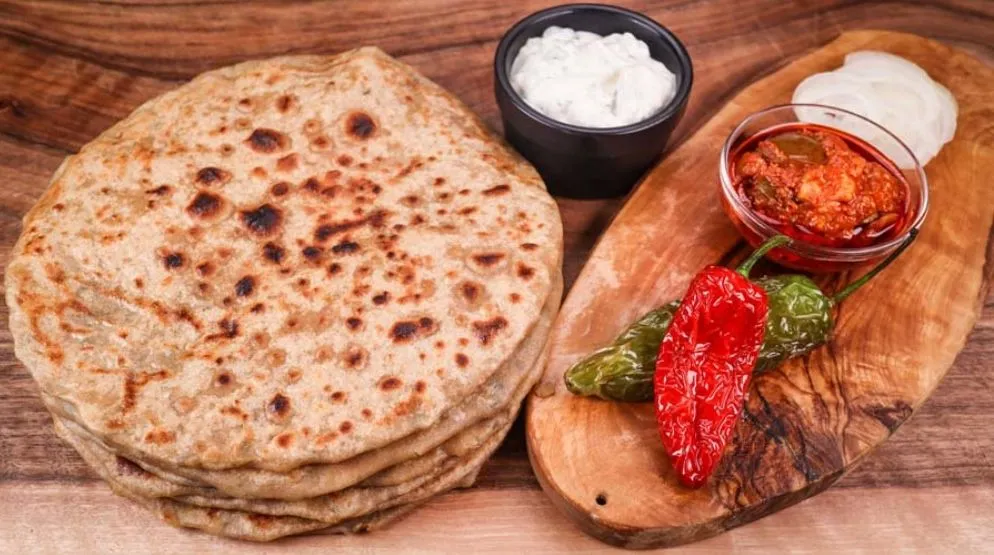 Achari-Aloo-Paratha