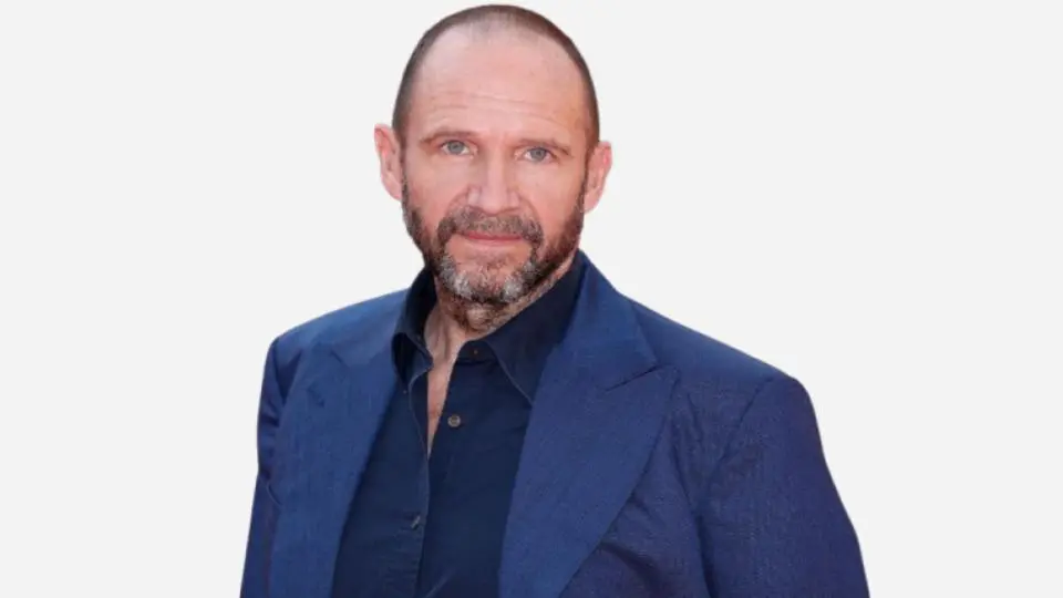 Ralph Fiennes Biography